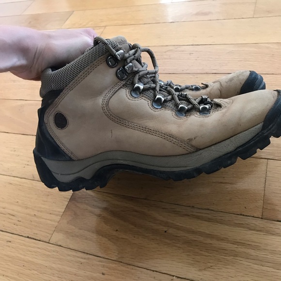 Timberlands. Women’s size 8 - Picture 5 of 5